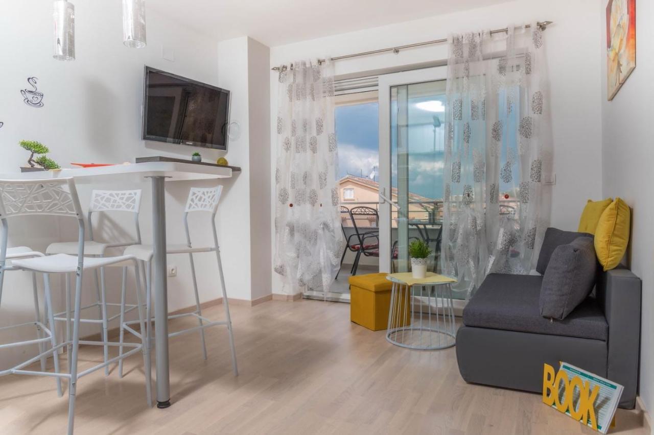 Apartamento Michelle Crikvenica Exterior foto